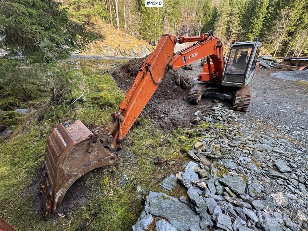 Hitachi EX120-2 Pásová rýpadla