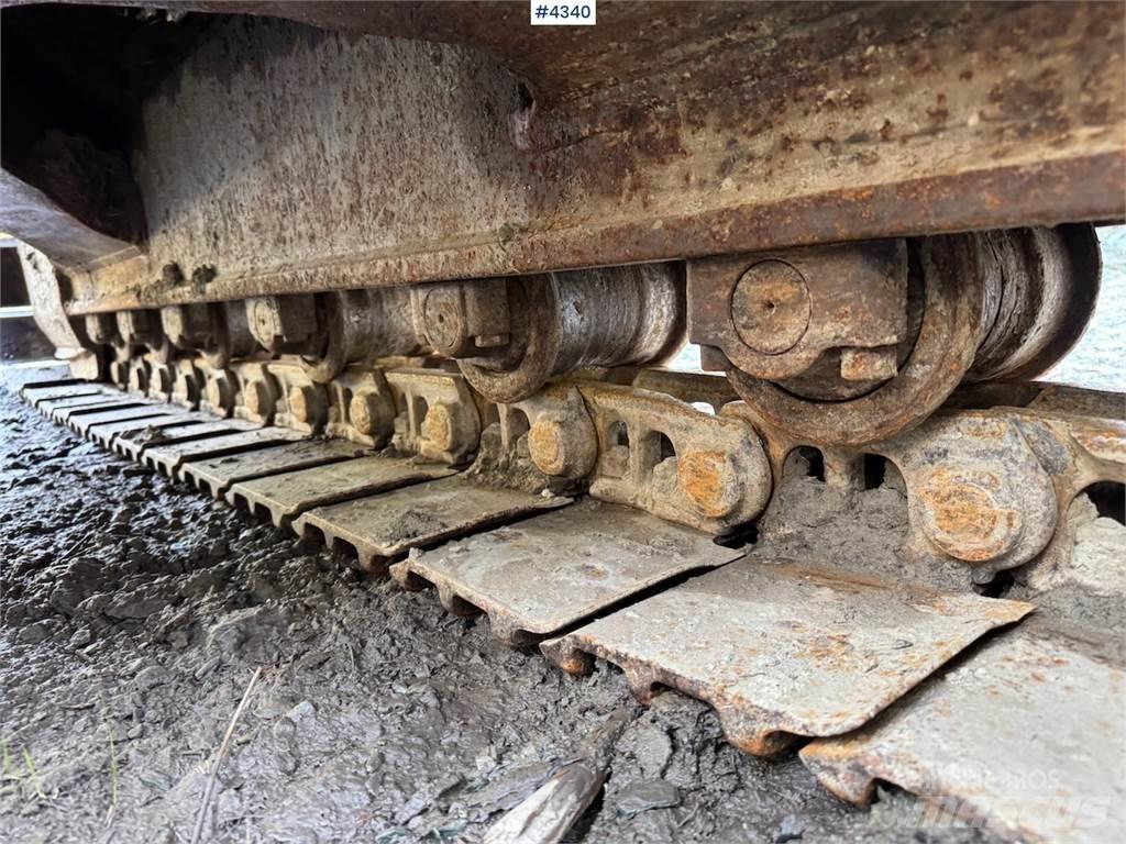 Hitachi EX120-2 Pásová rýpadla