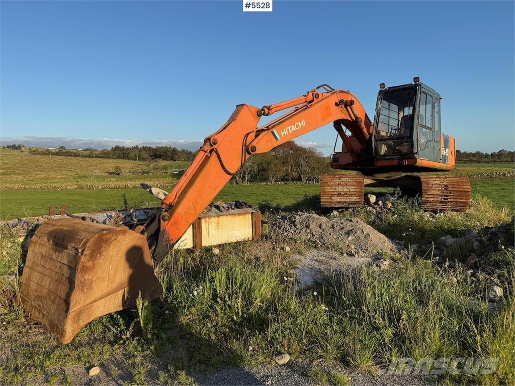 Hitachi EX120-2 Pásová rýpadla