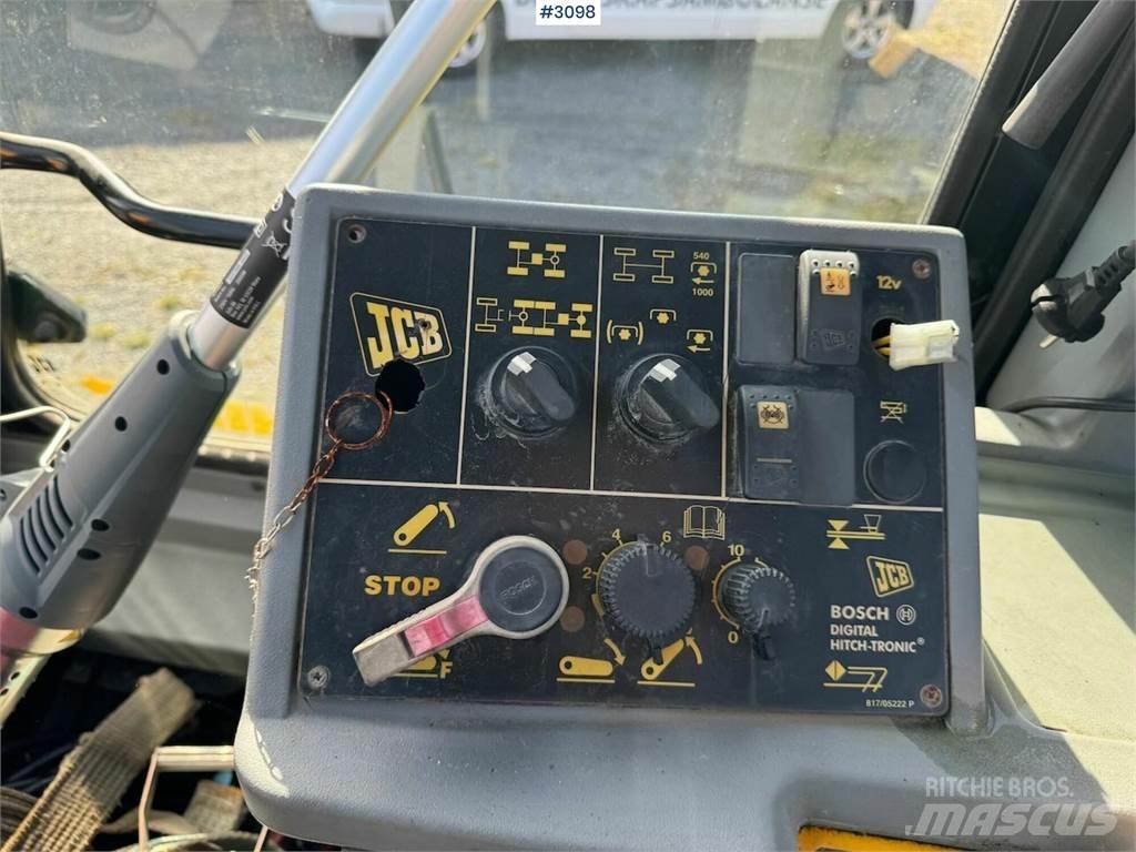 JCB Fastrac 3185 Traktory
