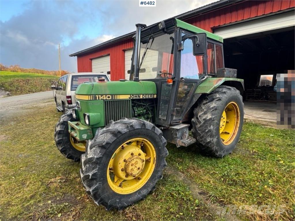 John Deere 1140 Traktory