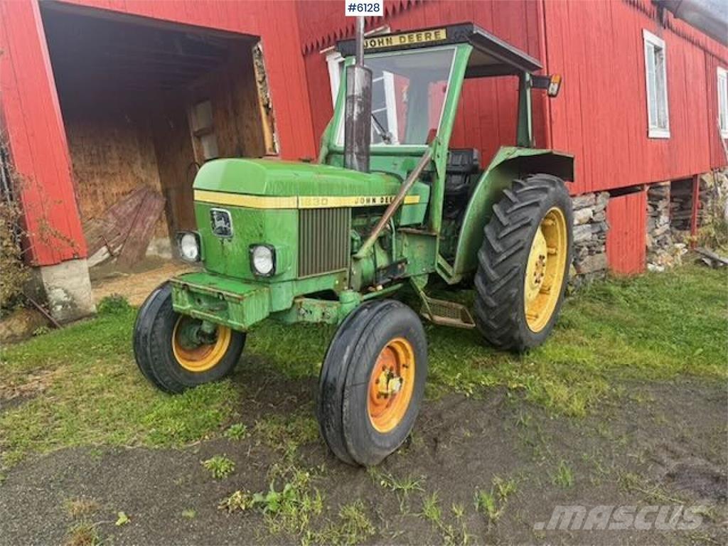 John Deere 1630 Traktory