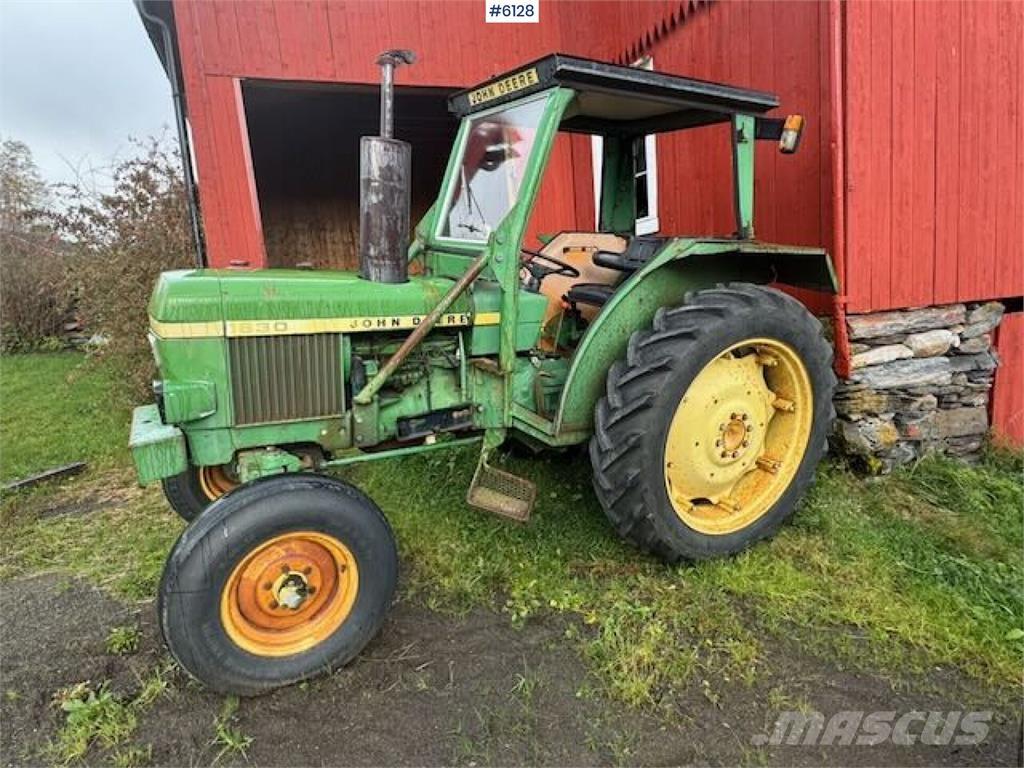 John Deere 1630 Traktory