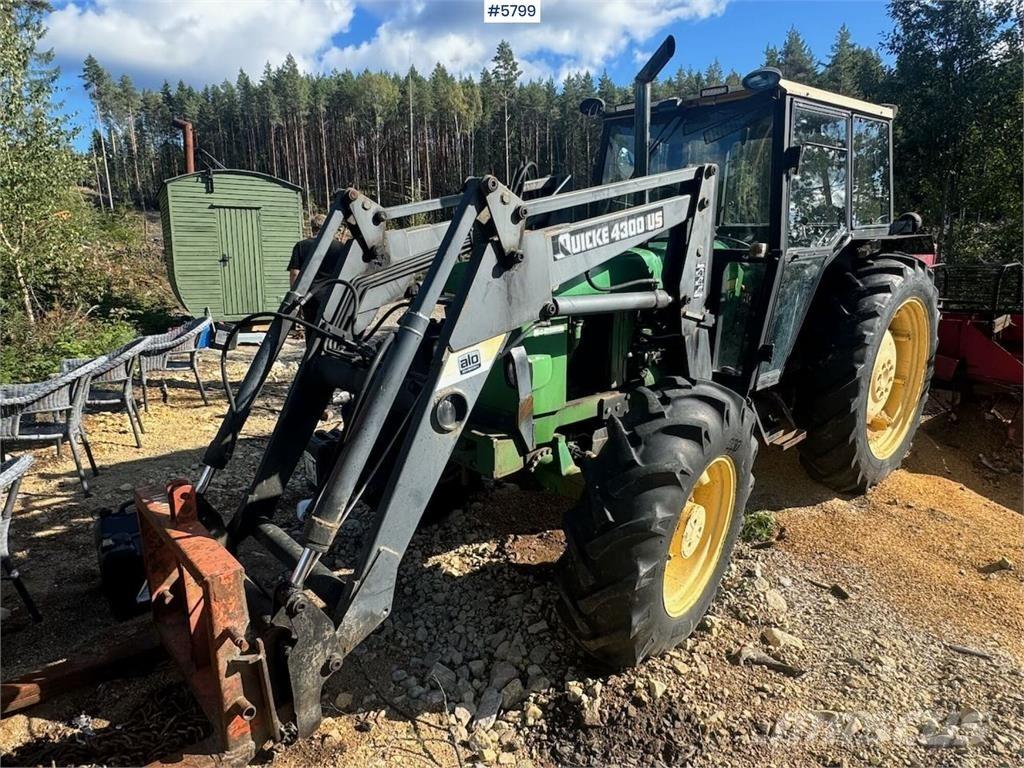 John Deere 2040 Traktory