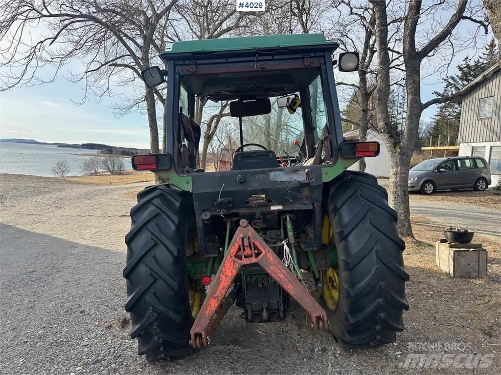 John Deere 2650 Traktory