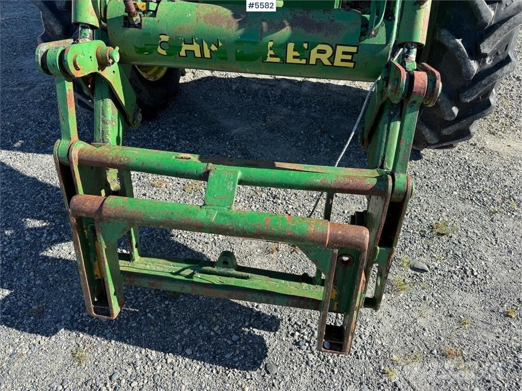 John Deere 2650 Traktory