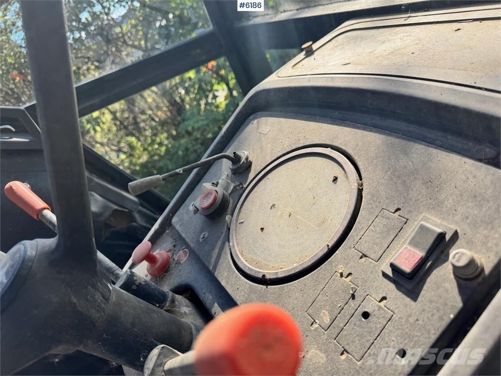 John Deere 3040 Traktory