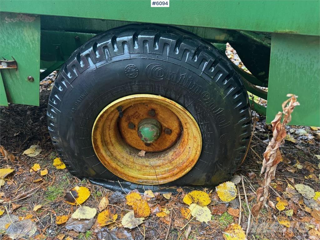 John Deere 332 Další vyorávače, příslušenství