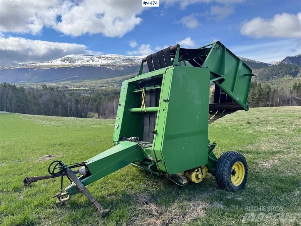 John Deere 545 Stroje na sklizeň pícnin-příslušenství