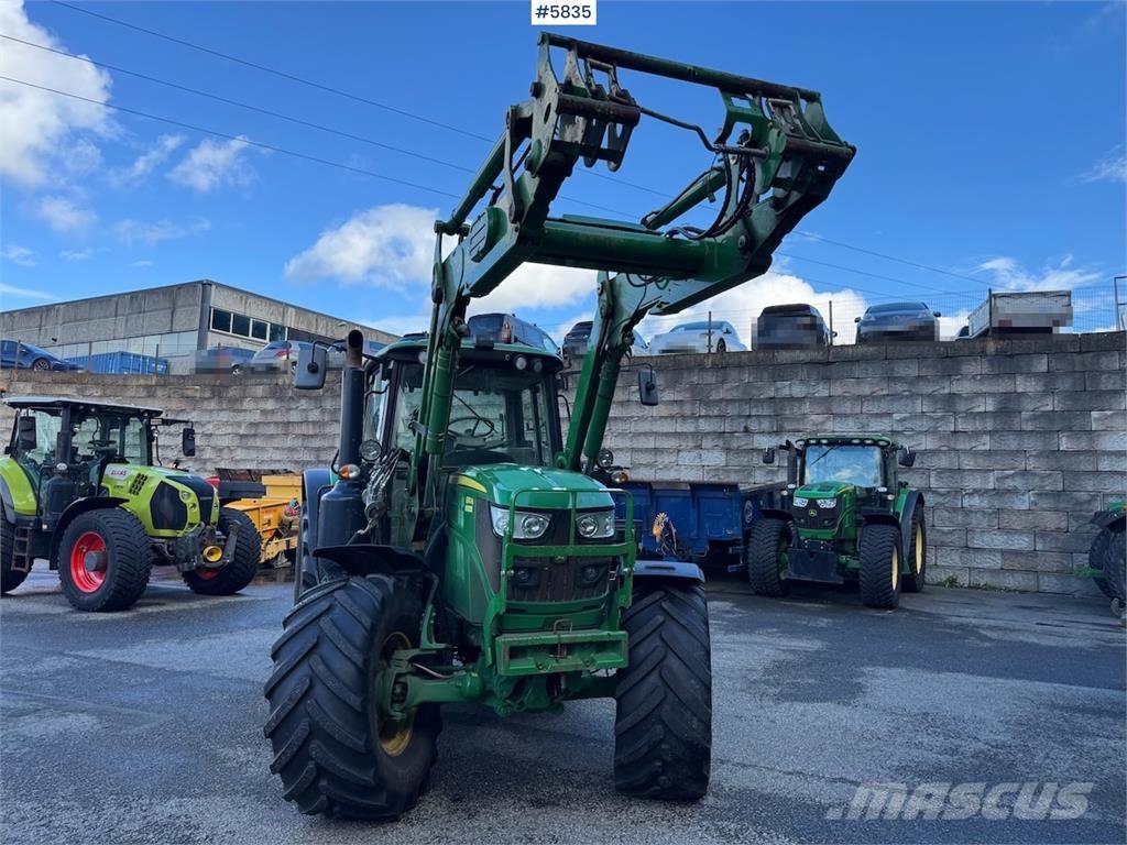 John Deere 6130M Traktory