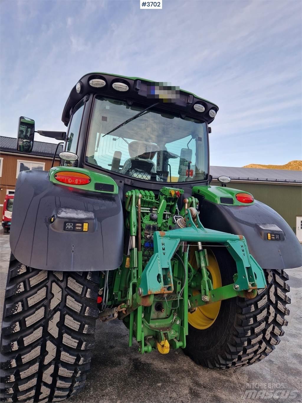 John Deere 6155 R Traktory