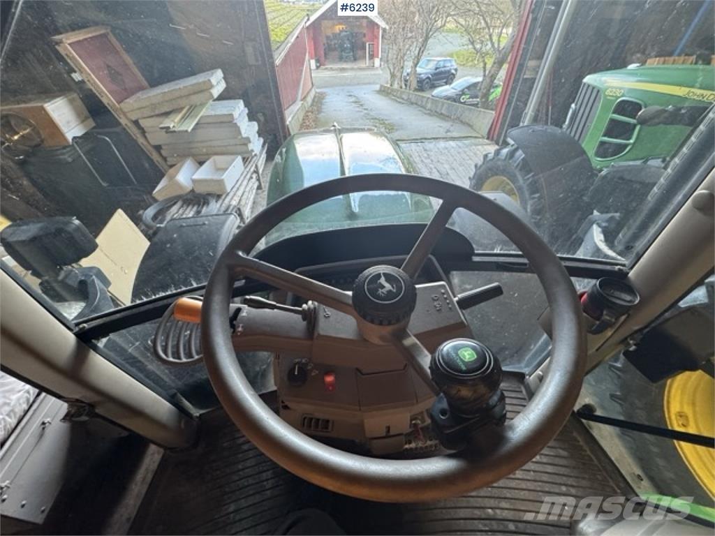 John Deere 6230 Traktory