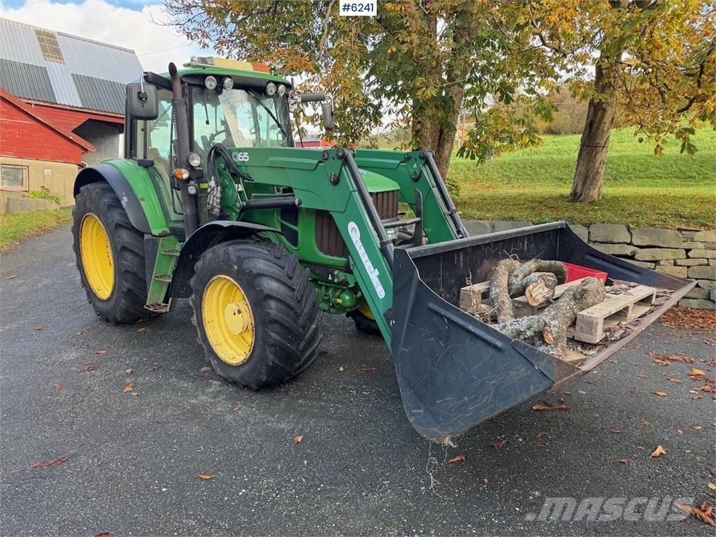 John Deere 6530 Traktory