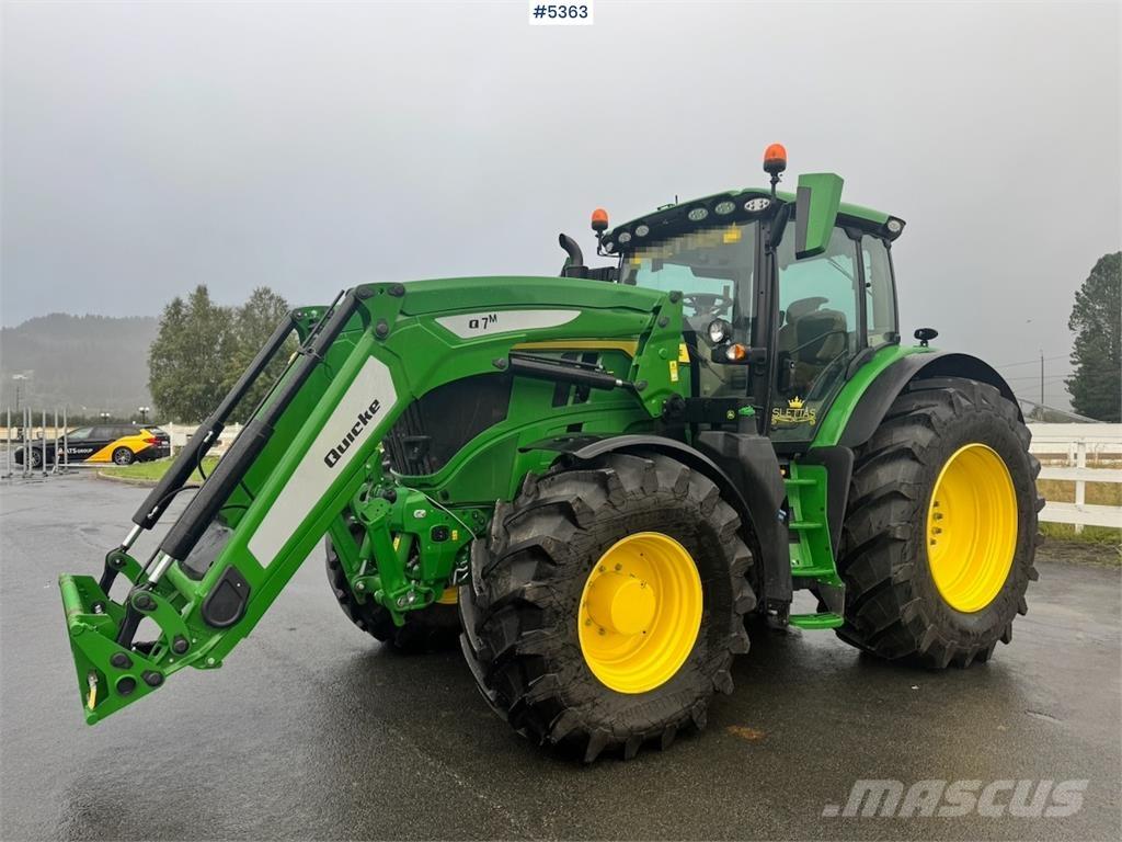 John Deere 6R 215 Traktory