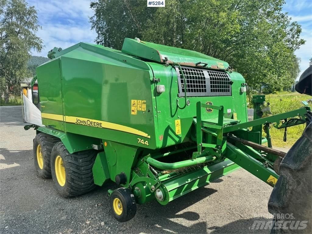 John Deere 744 Další vyorávače, příslušenství