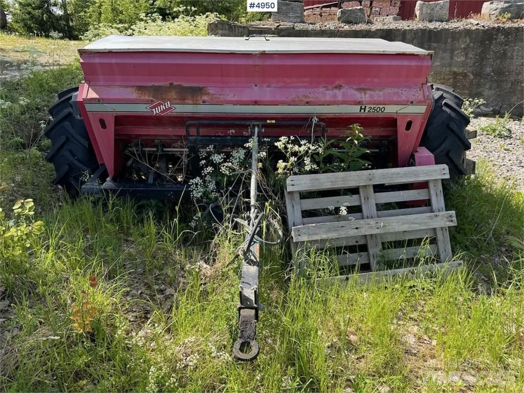 Juko H2500 Mechanické secí stroje
