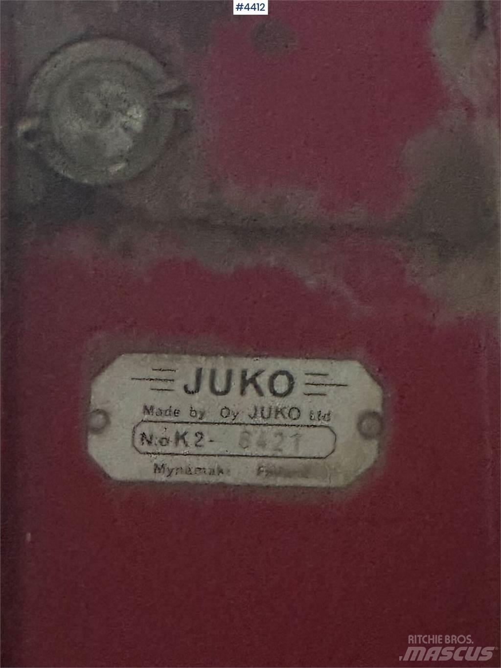 Juko Såmaskin Jiné hnojicí stroje a příslušenství