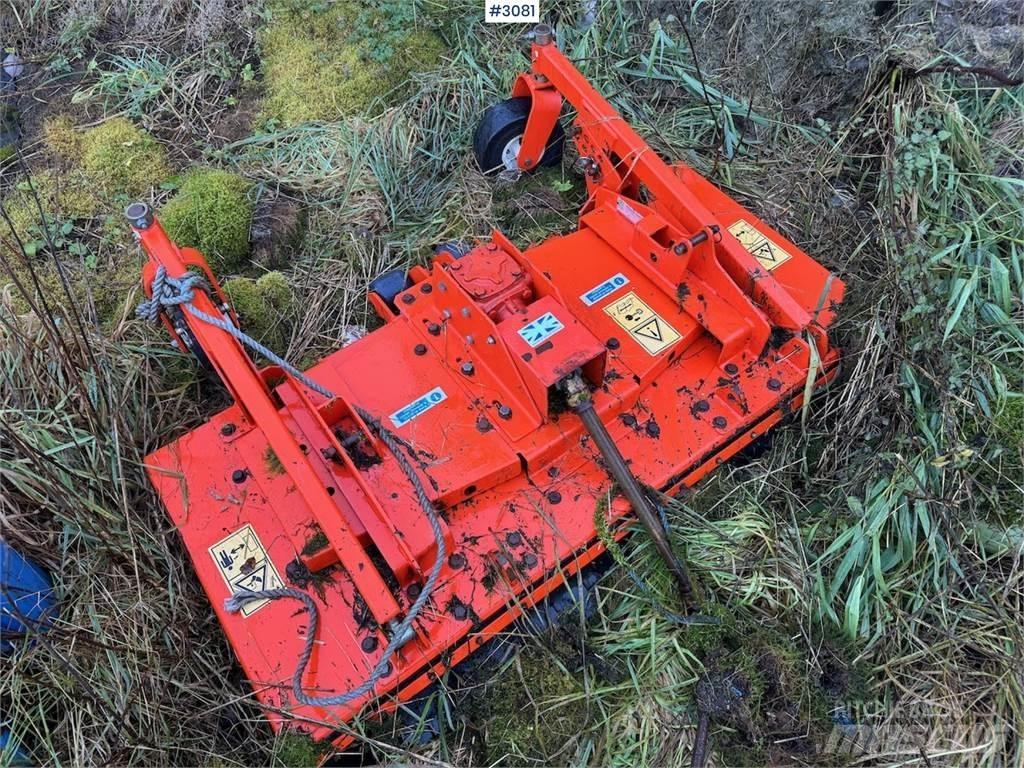 Kubota 15 Stroje na sklizeň pícnin-příslušenství