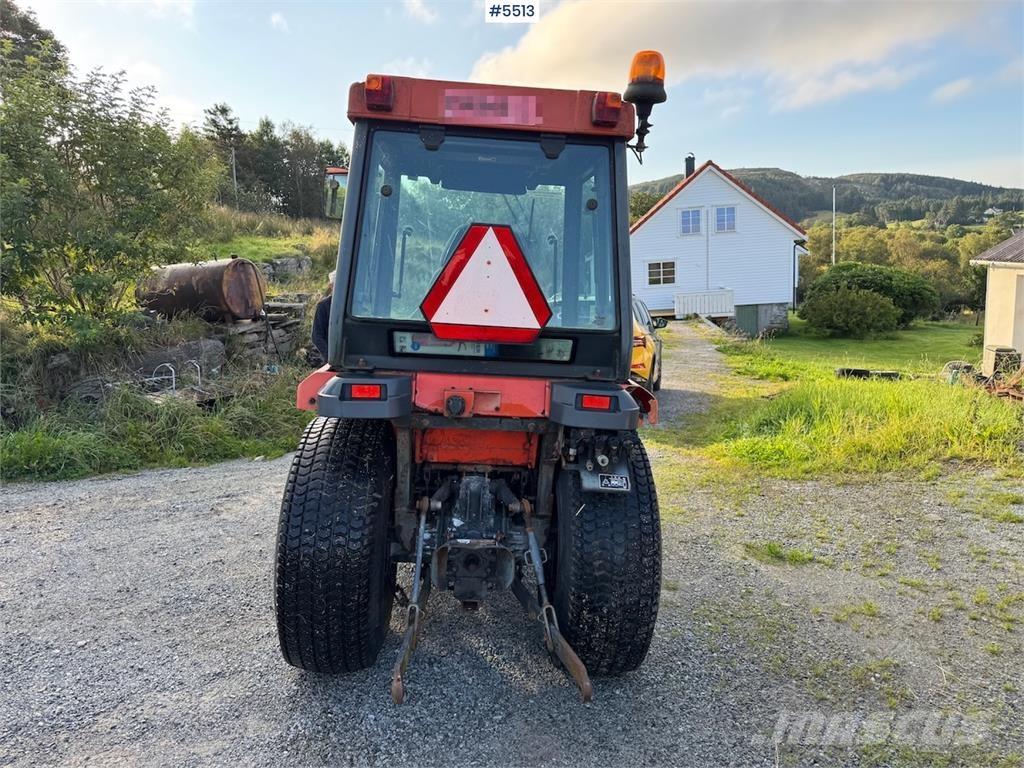 Kubota STV 36 Traktory