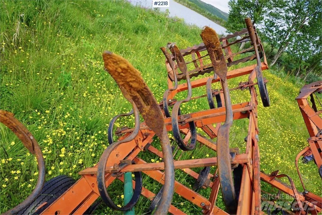 Kverneland Harv Další stroje na zpracování půdy a příslušenství