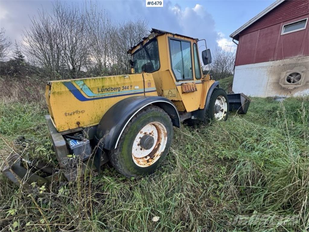 Lundberg 344T Kolové nakladače