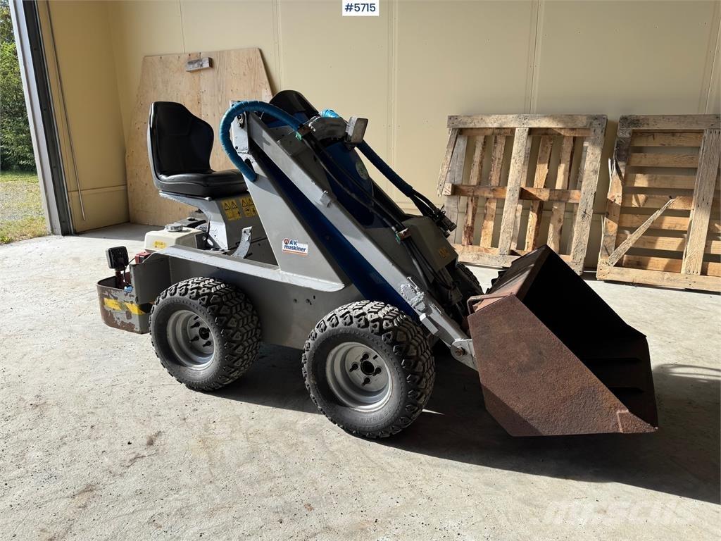 Multione F14B Víceúčelové nakladače