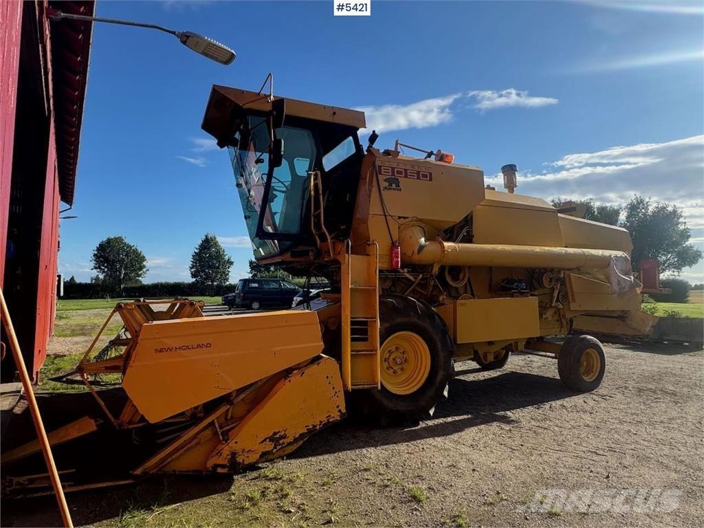 New Holland 8050 Sklízecí mlátičky