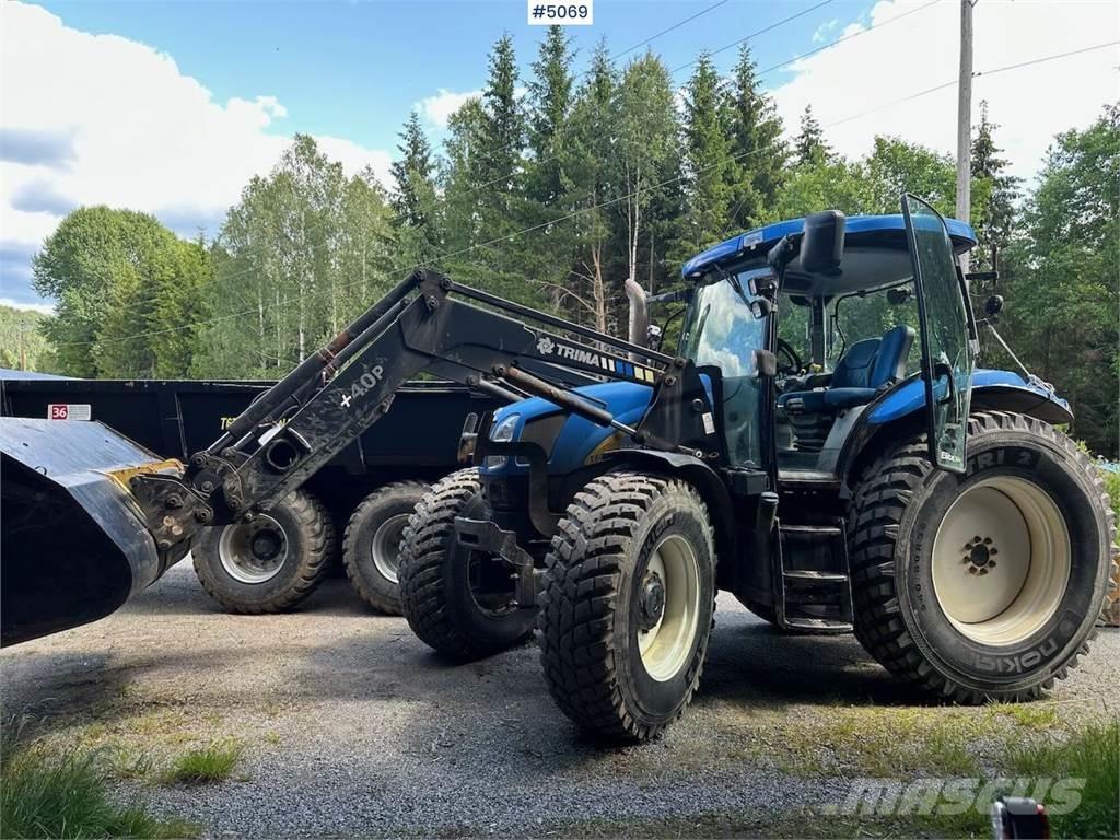 New Holland T6040 Traktory