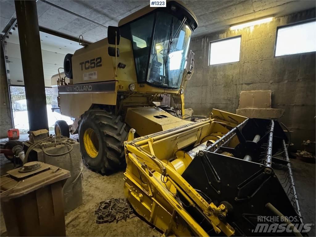 New Holland TC52 Sklízecí mlátičky