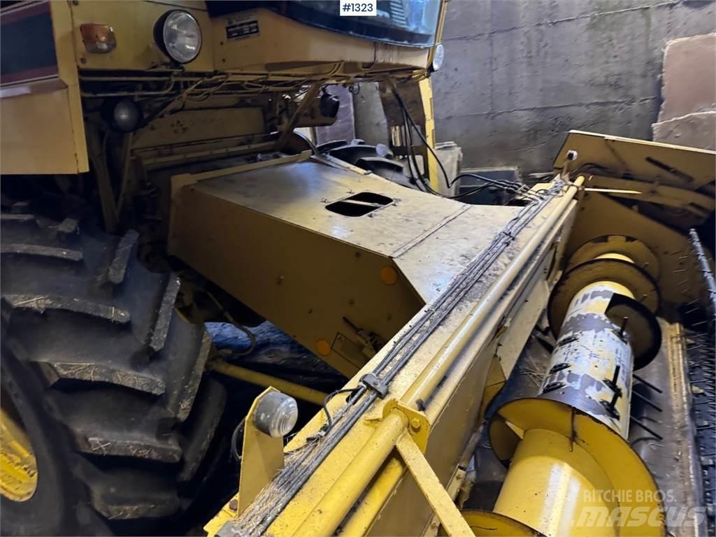 New Holland TC52 Sklízecí mlátičky