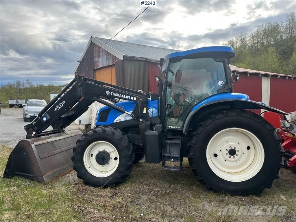New Holland TS135 Traktory