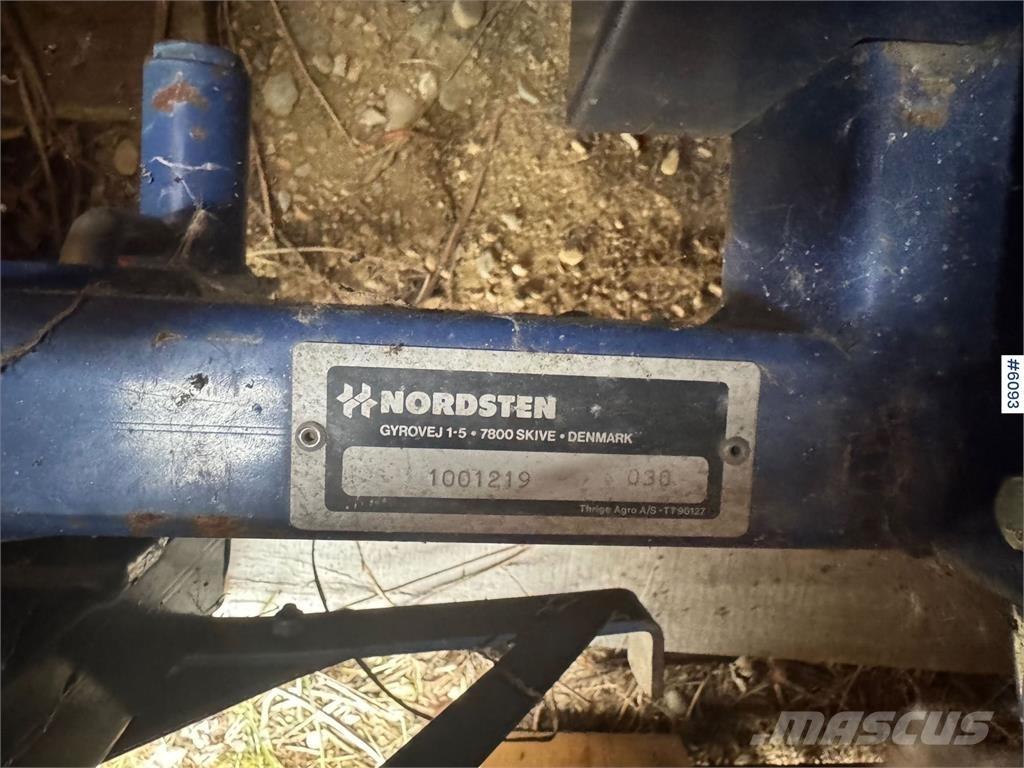 Nordsten CKF250 Mechanické secí stroje