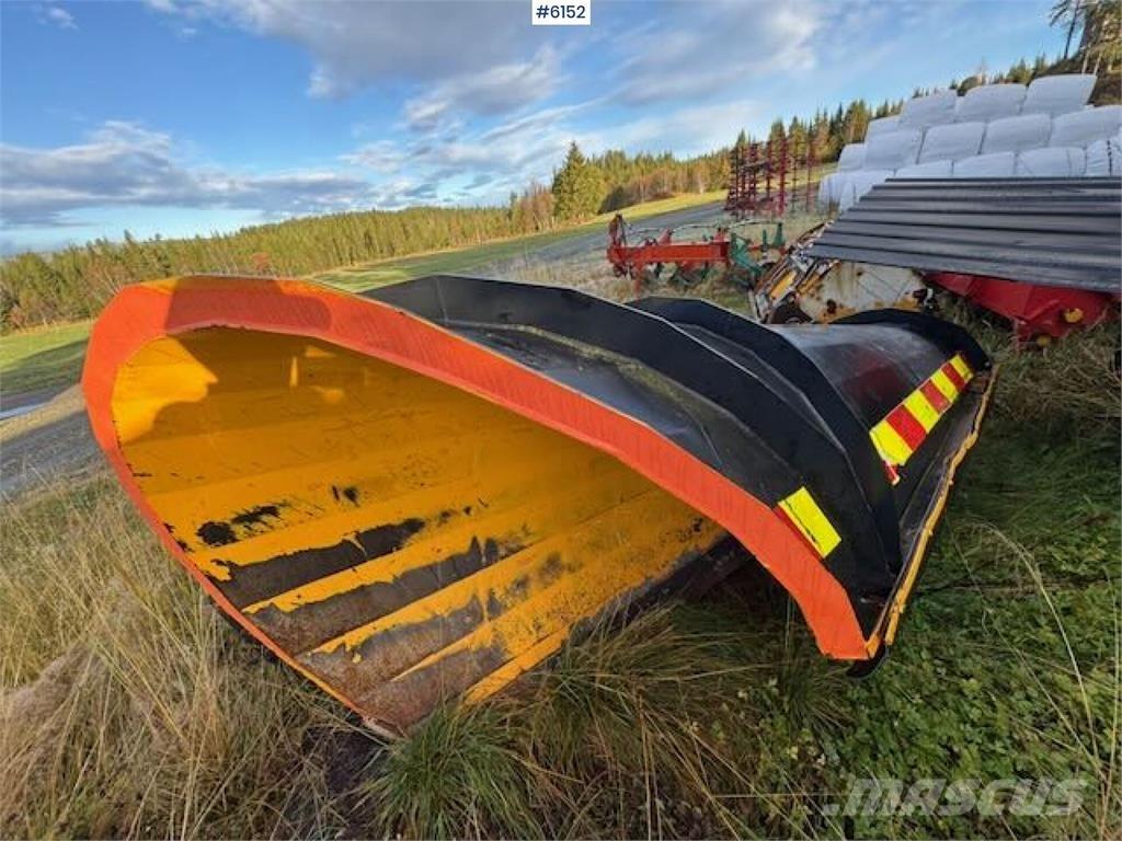  Øveraasen 2651 Sněžné pluhy, přední sněhové radlice