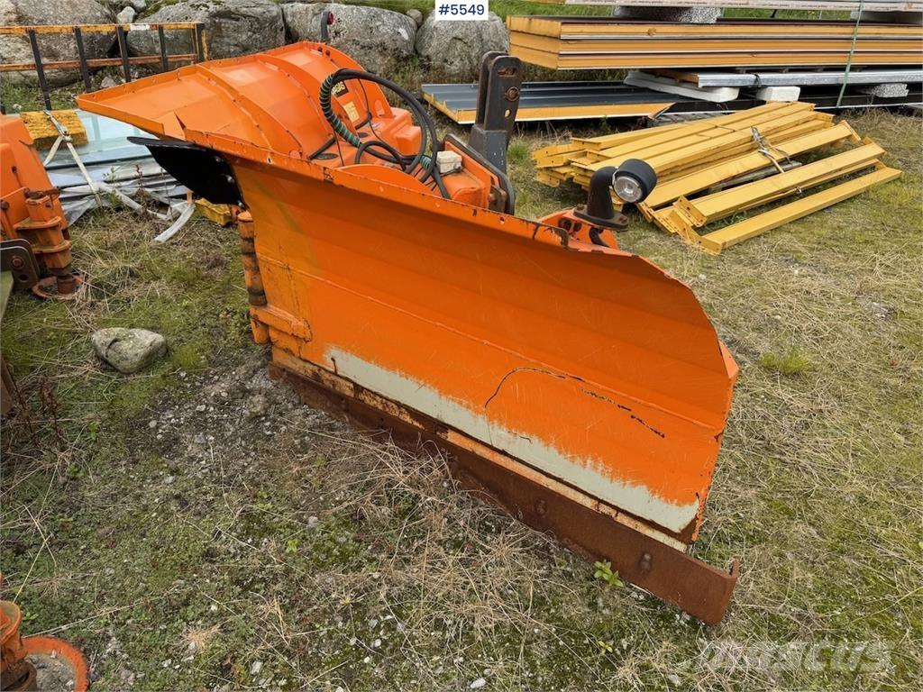 Padagas SSVL 32 Sněžné pluhy, přední sněhové radlice