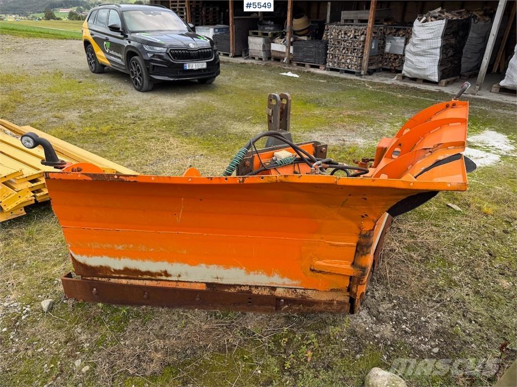 Padagas SSVL 32 Sněžné pluhy, přední sněhové radlice