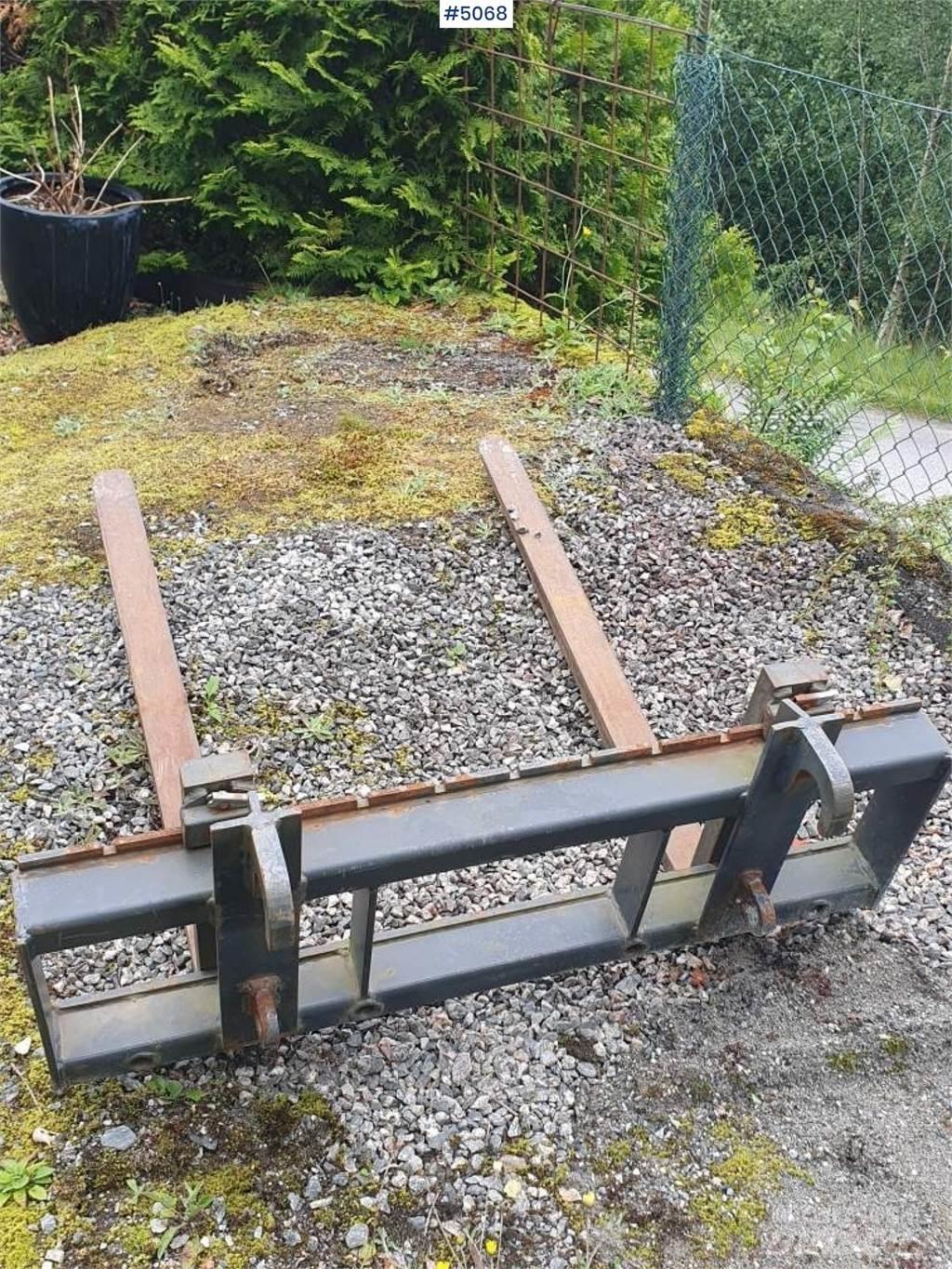 Powertrack L36 Kolové nakladače