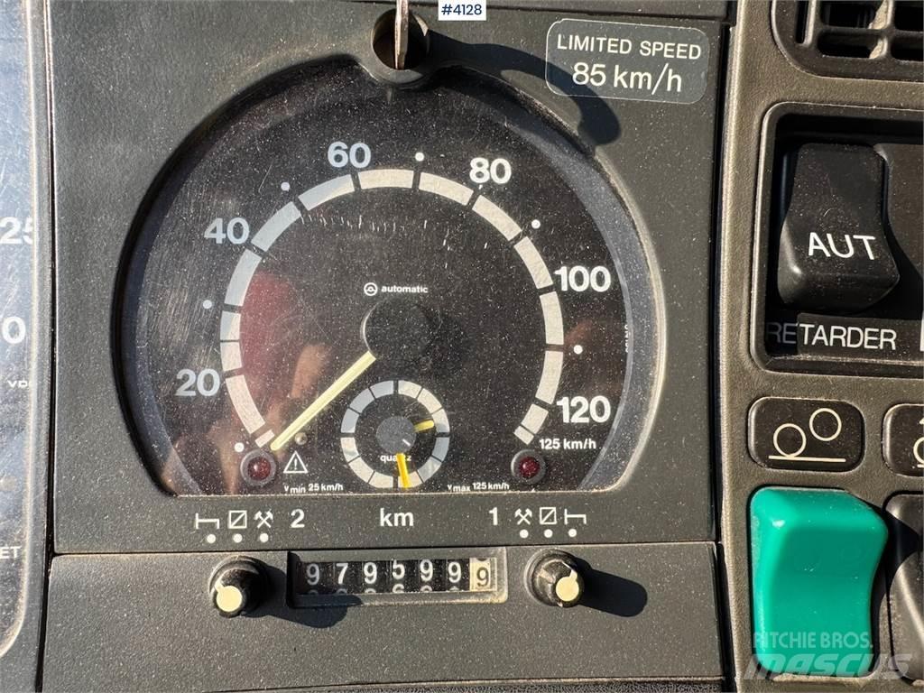 Scania 144G Skříňová nástavba