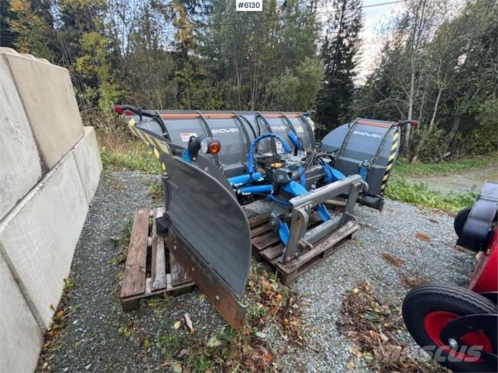 Snowek U420 Sněžné pluhy, přední sněhové radlice