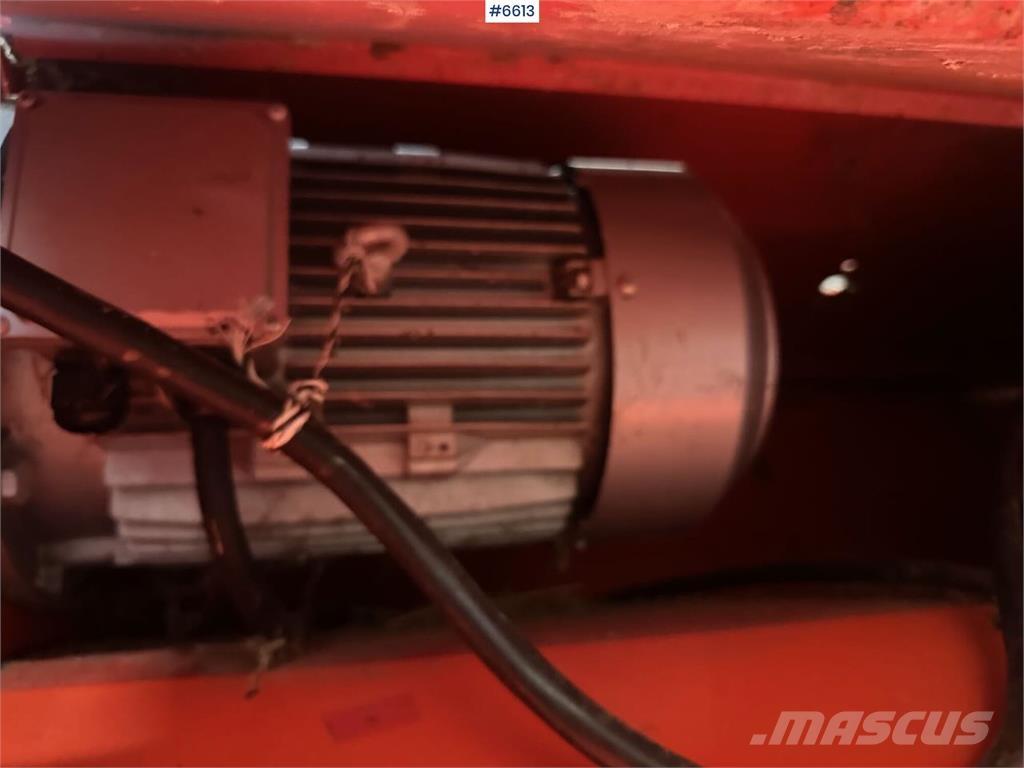 TKS K2 Další vyorávače, příslušenství