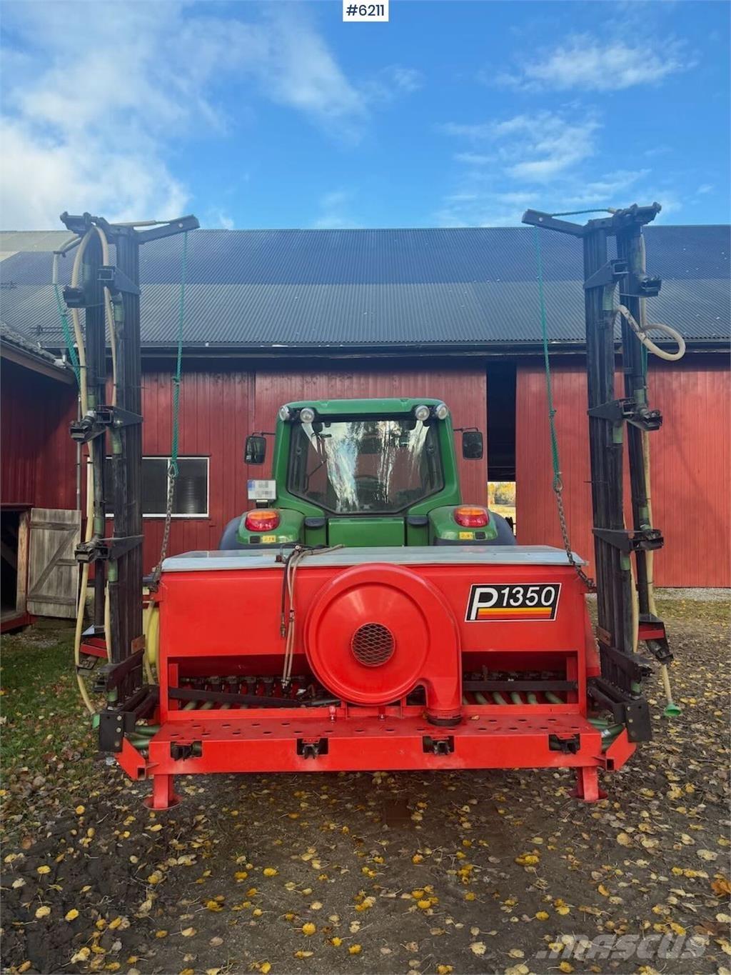 Tume P1350 Mechanické secí stroje