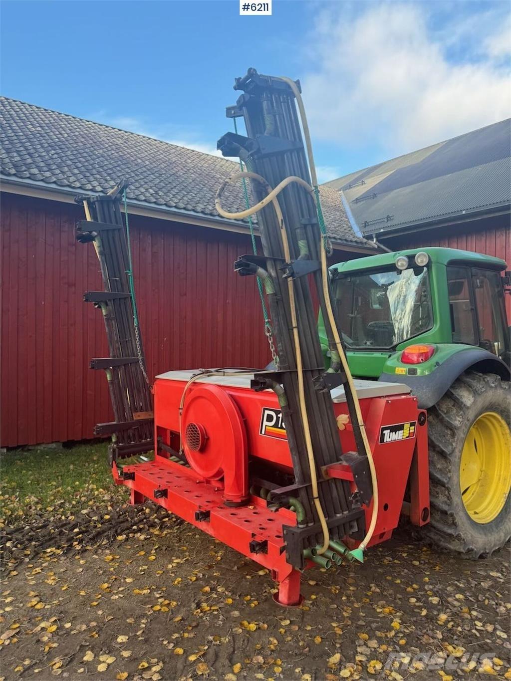 Tume P1350 Mechanické secí stroje