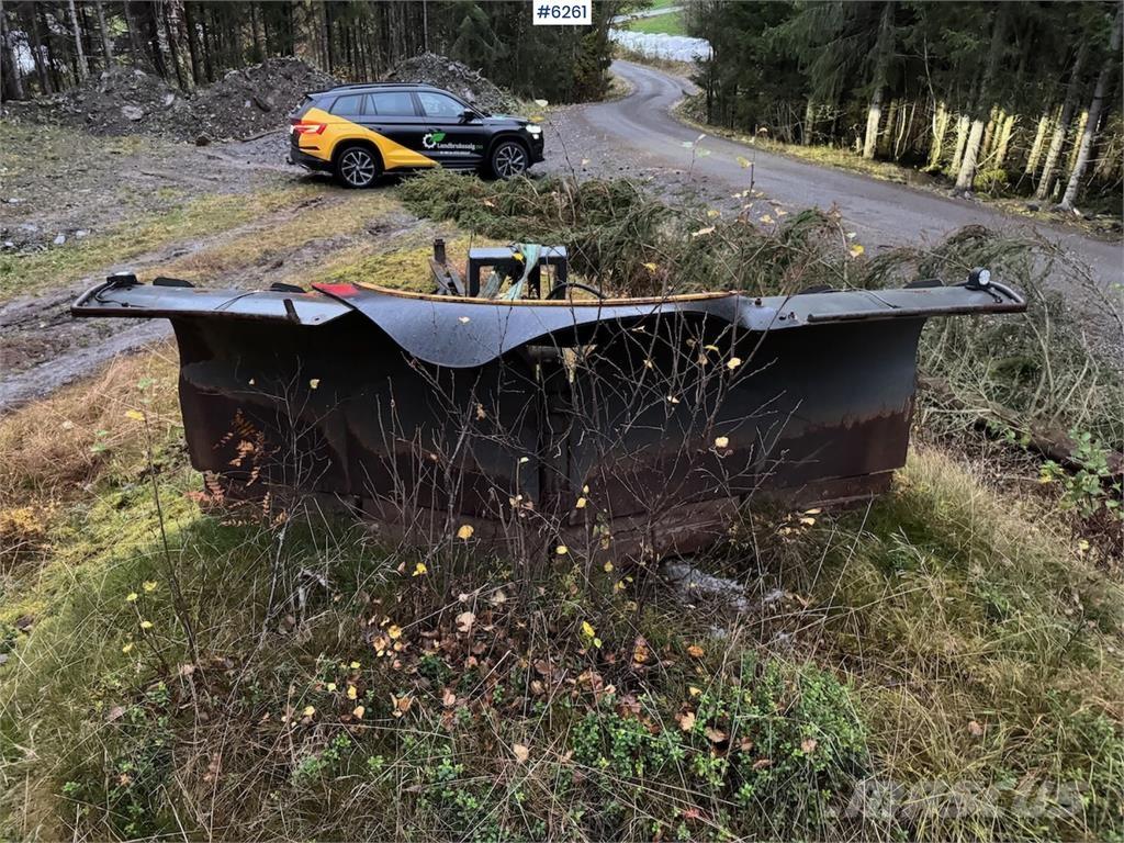 Uni-väg UV-320 Sněžné pluhy, přední sněhové radlice