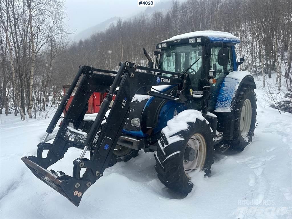 Valtra N122 Traktory