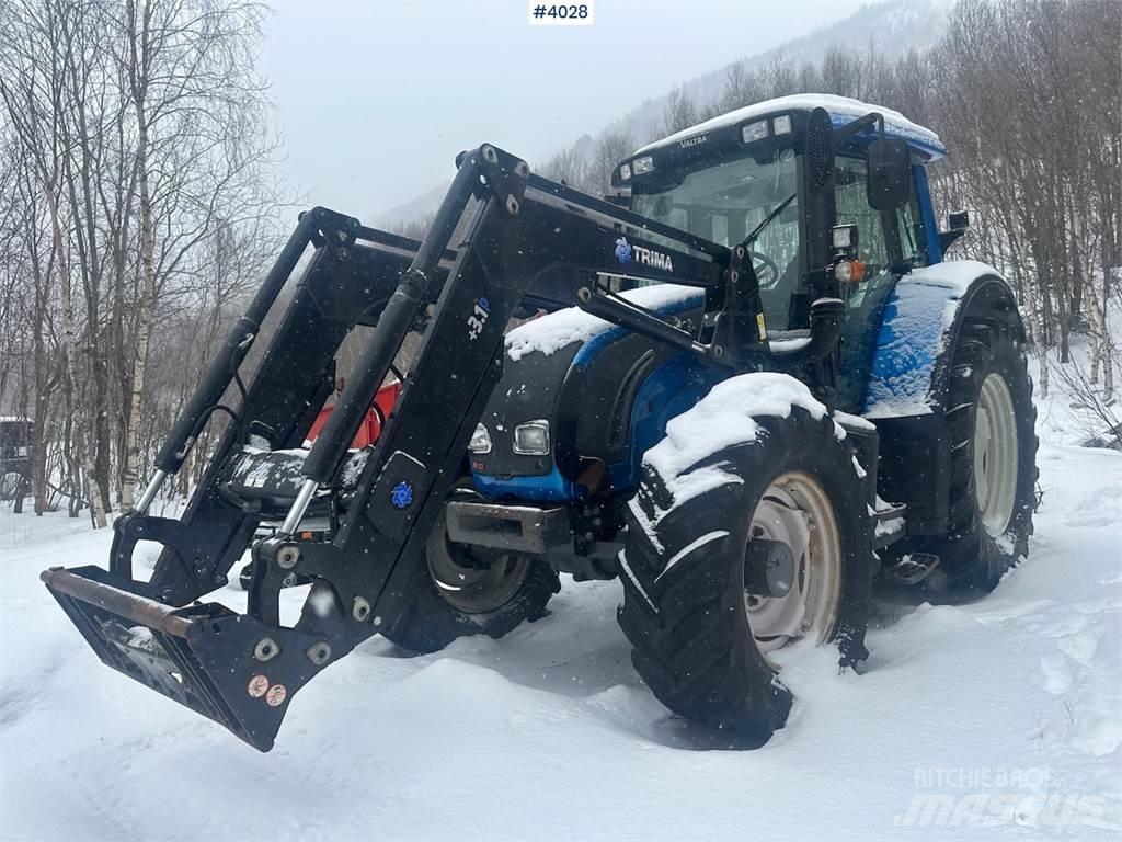Valtra N122 Traktory