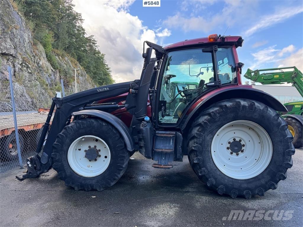 Valtra N174 Traktory