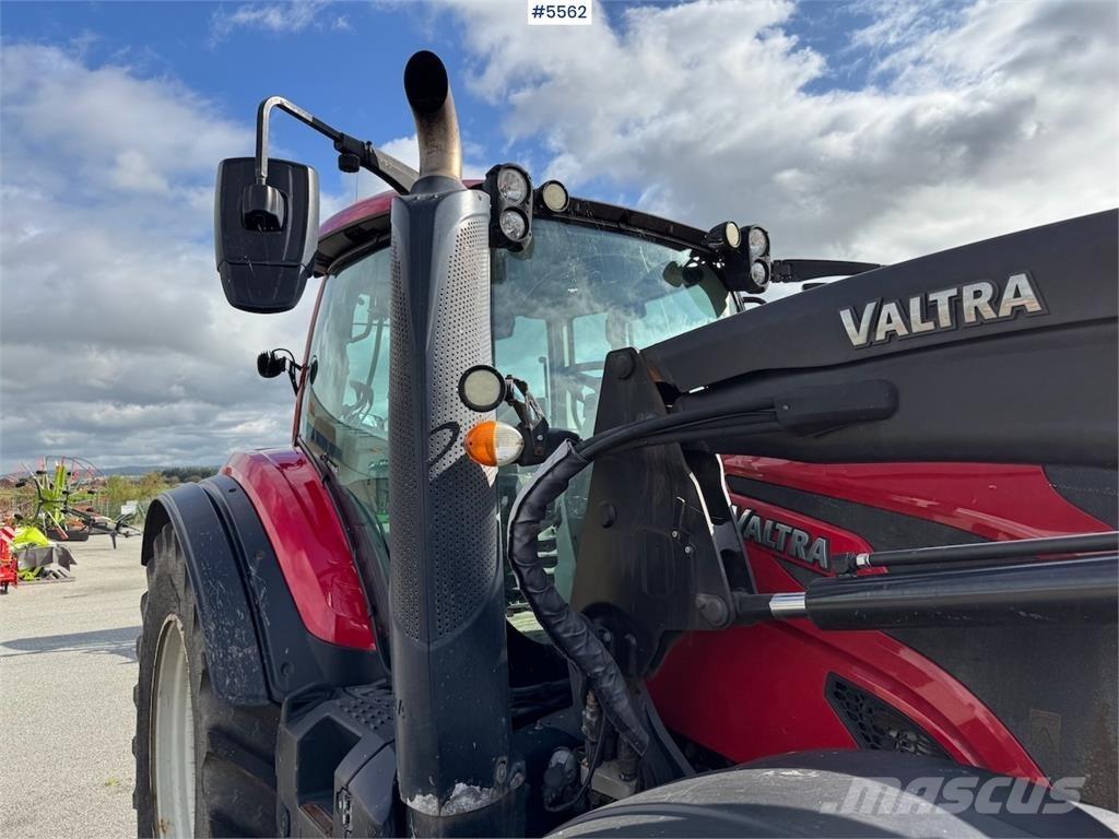 Valtra T194 Traktory