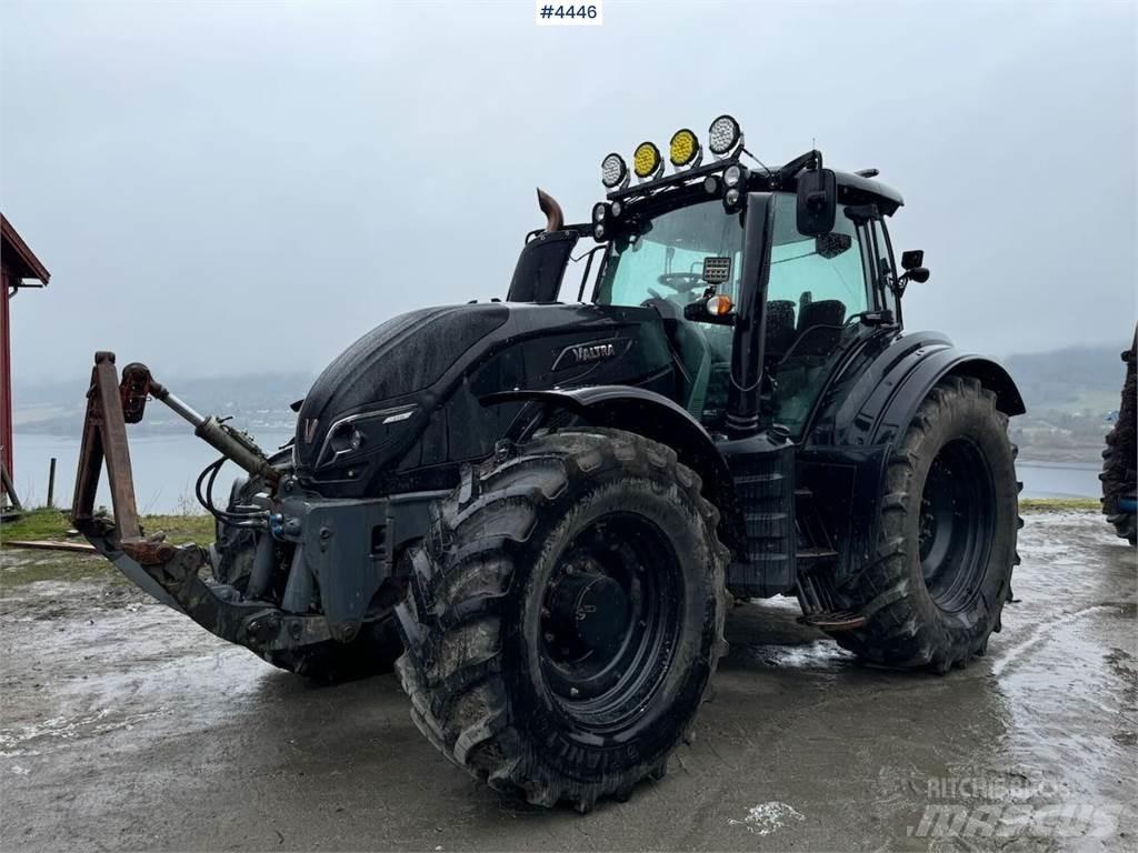 Valtra T234 Traktory