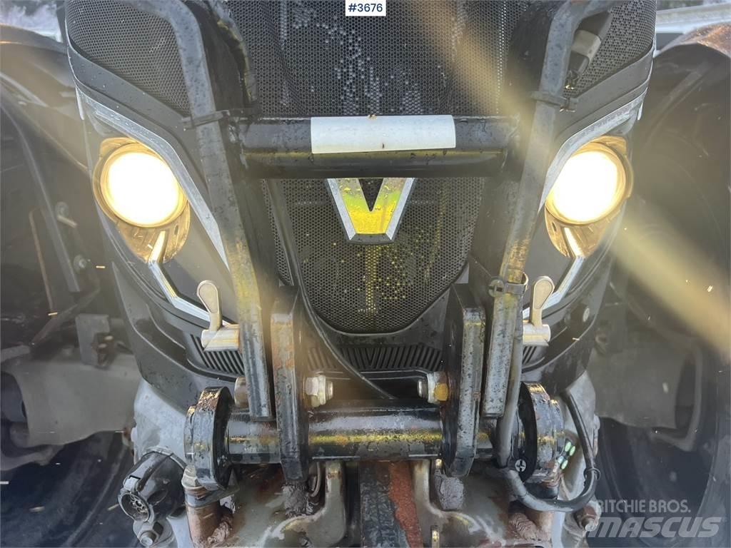 Valtra T254 Traktory