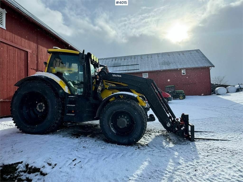 Valtra T255 Traktory