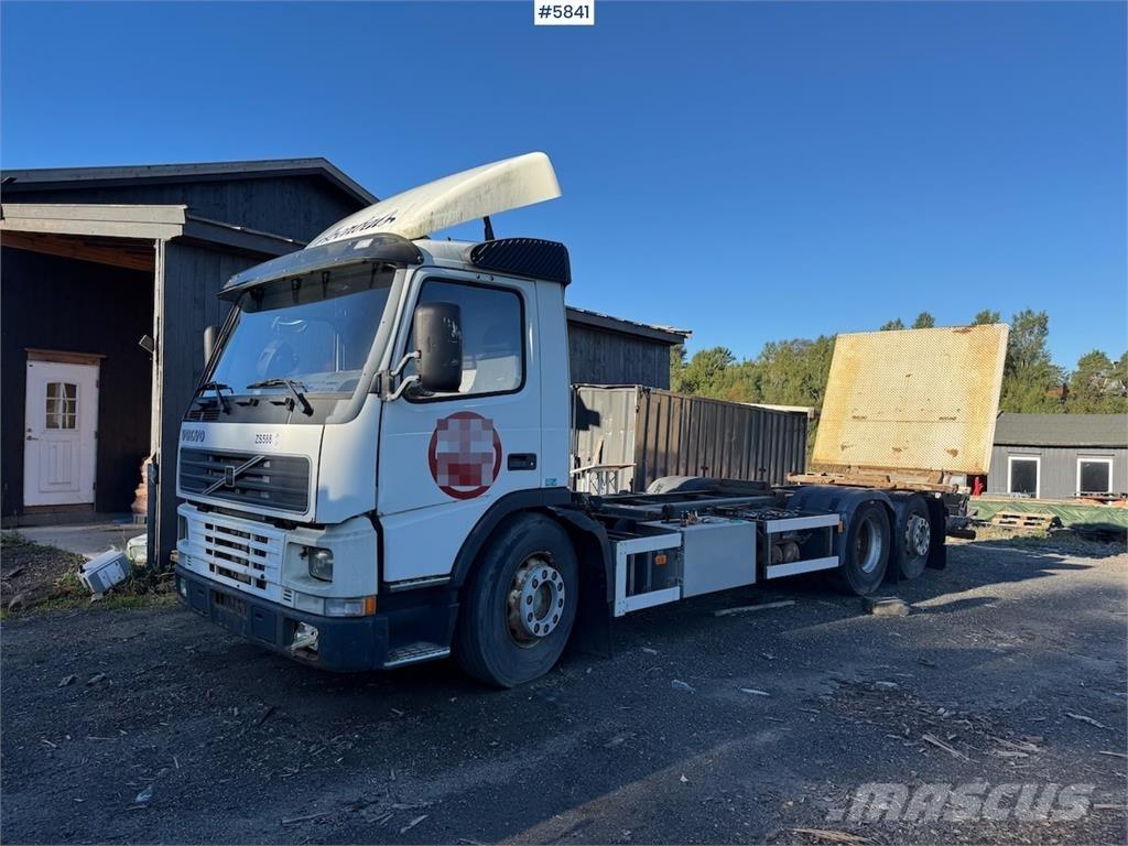 Volvo FM 6x2. Další